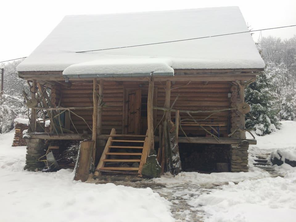 Хатина Біля Потока Villa Lumshory Buitenkant foto